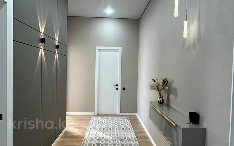 2-комнатная квартира · 56 м² · 4/8 этаж, 32А мкр 4 за 22.5 млн ₸ в Актау — фото 2