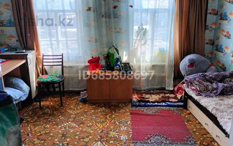 Отдельный дом • 3 комнаты • 80 м² • 15 сот., Орджоникидзе 17 за 8 млн 〒 в Алтае — фото 2