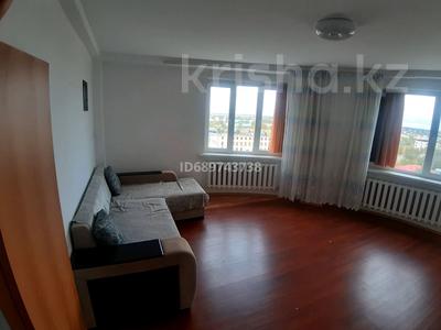 Аренда квартир в Западно-Казахстанской обл.: 2-комнатная квартира, 74 м², 9/9 этаж помесячно, 10 мкр. 21 за 140 000 〒 2-комнатная квартира, 74 м², 9/9 этаж помесячно, 10 мкр. 21 за 140 000 〒 в Аксае