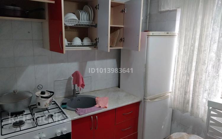 2-комнатная квартира · 46 м² · 1/4 этаж, мкр №10 19 за 250 000 ₸ в Алматы, Ауэзовский р-н — фото 2