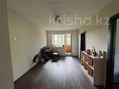3-комнатная квартира · 48 м² · 3/5 этаж, ул. 6-й мик-н за 9 млн 〒 в Темиртау