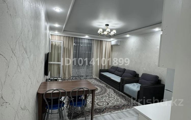 2-комнатная квартира · 50 м² · 8/12 этаж, мкр Дарабоз 25а за 270 000 ₸ в Алматы, Алатауский р-н — фото 2