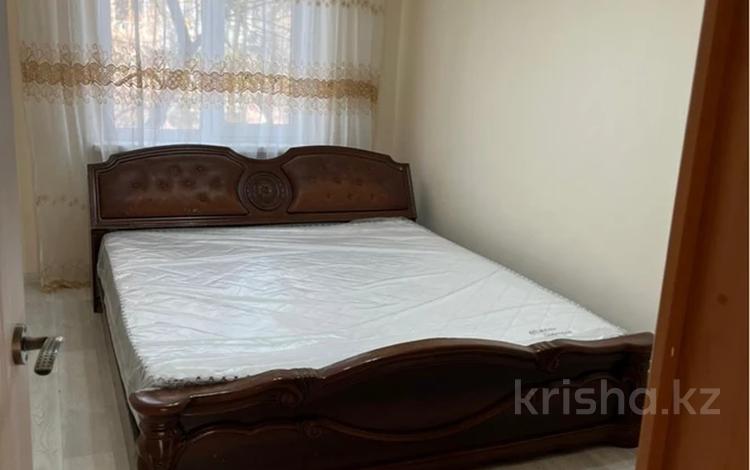 3-комнатная квартира · 58 м² · 2/5 этаж, мкр №1 8 за 310 000 ₸ в Алматы, Ауэзовский р-н — фото 2