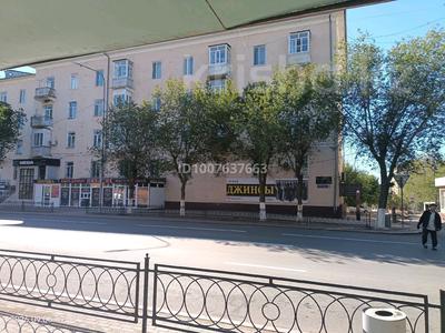 3-бөлмелі пәтер · 63 м² · 2/5 қабат, Караменде би 6 — Напротив ТД Керуен, бағасы: ~ 26 млн ₸ в Балхаше