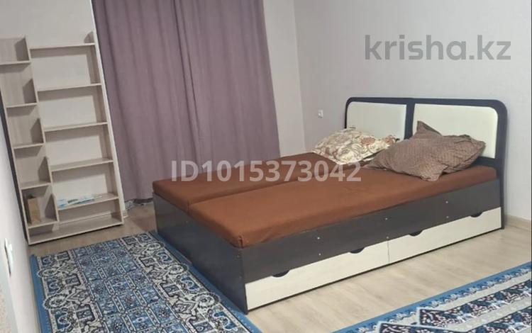 1-комнатная квартира · 35 м² · 1/5 этаж, Варшавская 8 — Варшавская , сейфулина ( район мехпоселка) за 200 000 ₸ в Алматы — фото 2
