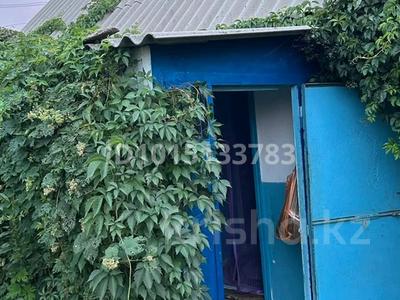 Дача · 1 комната · 16.8 м² · 7 сот., Автобусник 94 за 2.6 млн ₸ в Актобе, мкр Акжар