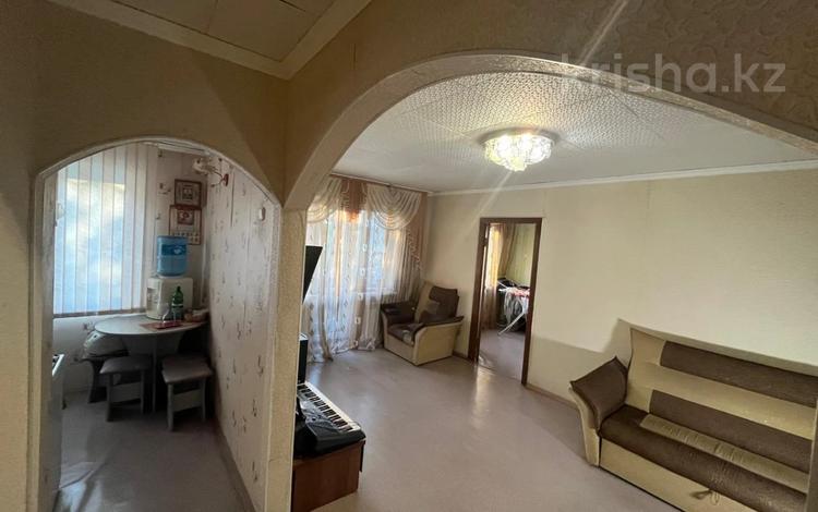 2-комнатная квартира · 44.3 м² · 2/5 этаж, пр. Момышулы за 7.8 млн ₸ в Темиртау — фото 2