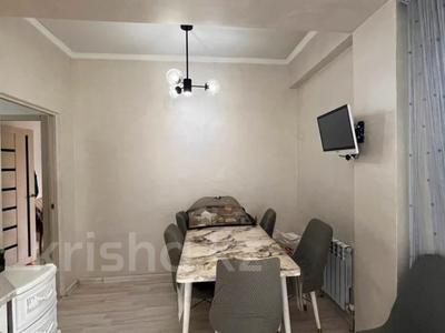 4-комнатная квартира · 100 м² · 3/3 этаж, Самал 13 за 38 млн ₸ в Талдыкоргане, мкр Самал