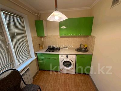 2-комнатная квартира · 42 м² · 1/5 этаж, Авангард 4мкр дом 1 за 13.5 млн ₸ в Атырау, мкр Авангард-4