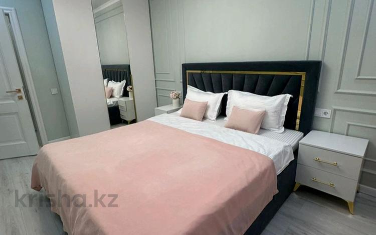 2-комнатная квартира · 55 м² · 13 этаж, Жандосова 94А за 25 000 ₸ в Алматы, Бостандыкский р-н — фото 12