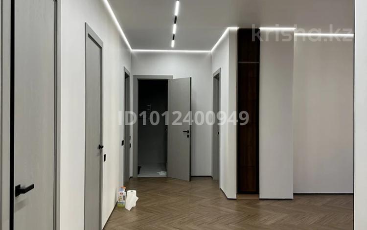 3-бөлмелі пәтер · 123 м² · 5/7 қабат, ул. Чингиза Айтматова 46, бағасы: 89 млн ₸ в Астане, Нура р-н — фото 2