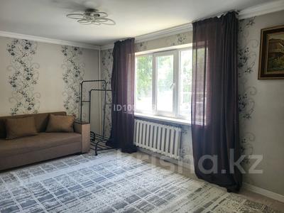 1-комнатная квартира · 42 м² · 2/5 этаж, мкр №5 — Абая Правда за 220 000 ₸ в Алматы, Ауэзовский р-н