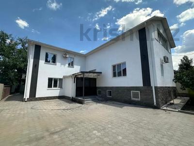 Свободное назначение, офисы, медцентры и аптеки, образование, кабинеты и рабочие места, студии · 390 м² за 2.5 млн 〒 в Алматы, Медеуский р-н