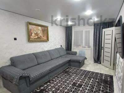 4-бөлмелі пәтер · 63 м² · 2/5 қабат, Ломоносова 19, бағасы: 17 млн ₸ в Экибастузе