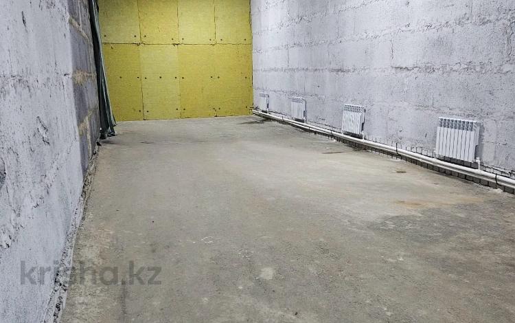 Склады · 100 м² за 250 000 ₸ в Караганде, Казыбек би р-н — фото 2
