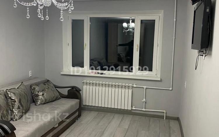 1-бөлмелі пәтер · 40 м² · 1 қабат, мкр Юго-Восток 17, бағасы: 160 000 ₸ в Караганде, Казыбек би р-н — фото 2