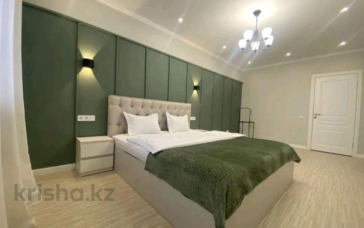 2-бөлмелі пәтер · 60 м² · 7/18 қабат, мкр Алмагуль, Розыбакиева 237/1 — Штрауса, бағасы: 2 500 〒 в Алматы, Бостандыкский р-н — фото 2