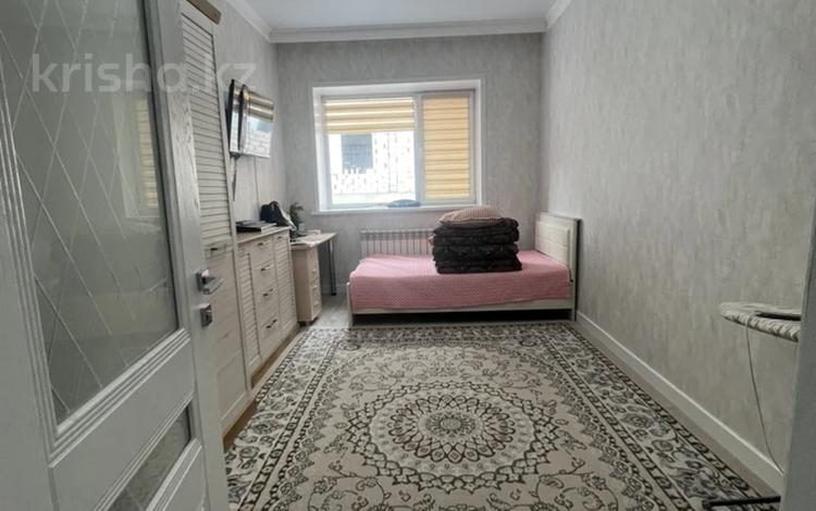 2-комнатная квартира · 72.2 м² · 3/5 этаж, мкр Северо-Восток 19/2 за 30.7 млн ₸ в Уральске — фото 4