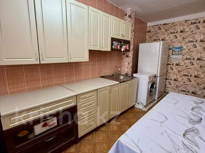 4-бөлмелі пәтер · 83 м² · 5/5 қабат, Центральный ш/а., Сырым Датова 15, бағасы: 23 млн ₸ в Атырау, мкр Центральный