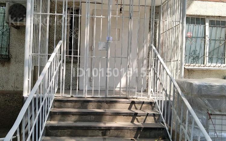 3-бөлмелі пәтер · 65 м² · 1/5 қабат, Жарокова 39, бағасы: 350 000 ₸ в Алматы, Алмалинский р-н — фото 2
