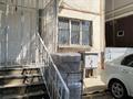 3-бөлмелі пәтер · 65 м² · 1/5 қабат, Жарокова 39, бағасы: 350 000 ₸ в Алматы, Алмалинский р-н — фото 2