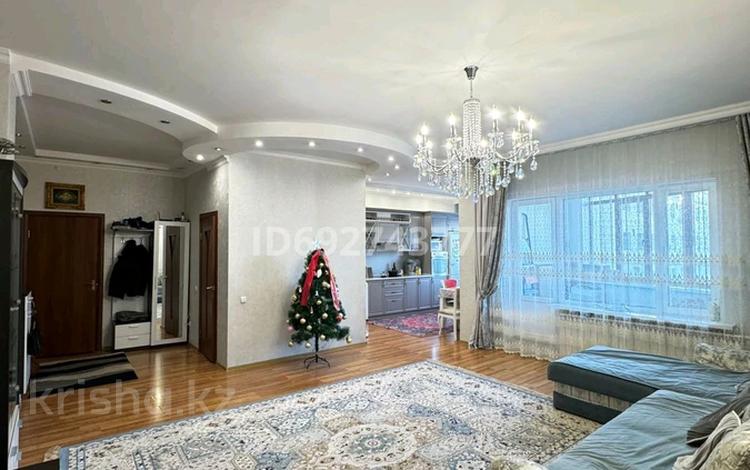 3-комнатная квартира, 100 м², 3/18 этаж, Отырар 4/2 — Габдулина+Отырар