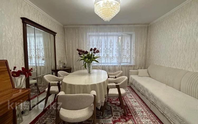 4-комнатная квартира · 76.5 м² · 2/6 этаж, мкр 5, Алия Молдагулова за 27.5 млн ₸ в Актобе — фото 2