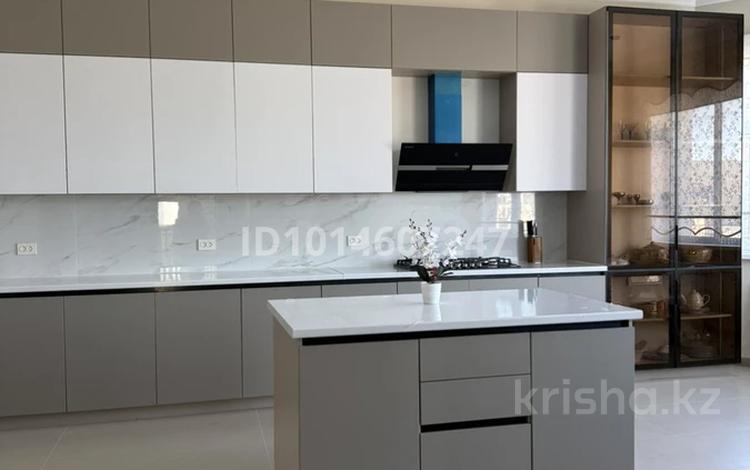 Отдельный дом · 8 комнат · 500 м² · 15 сот., Улица Жолыбай Шахшабасова 36 — Науалы супермаркет за 80 млн ₸ в Саина Шапагатовой — фото 2