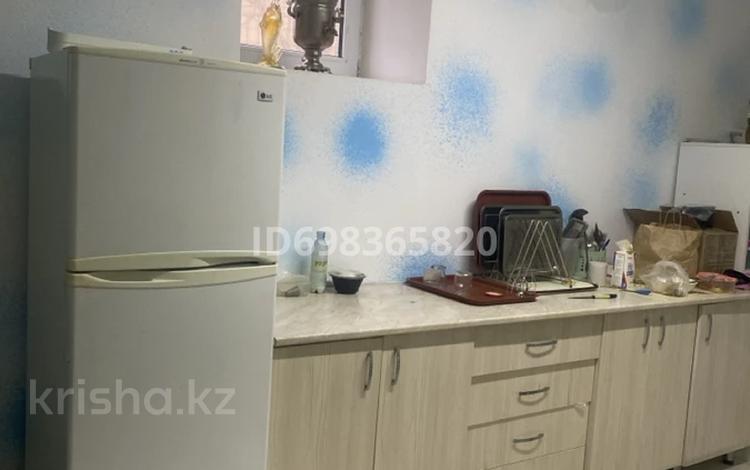 Свободное назначение · 50 м² за 250 000 ₸ в Караганде, Казыбек би р-н — фото 2