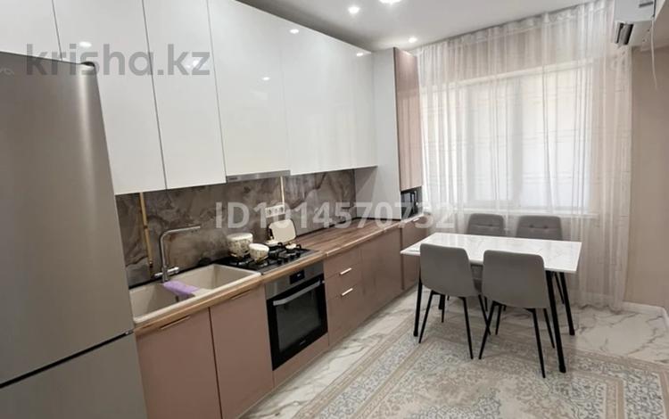 1-комнатная квартира · 66 м² · 1/9 этаж, мкр Нурсая, Елорда 5/6 за 15 000 ₸ в Атырау — фото 2