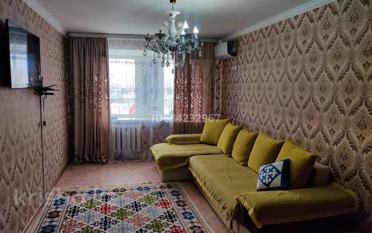 3-бөлмелі пәтер · 61 м² · 4/5 қабат, Валиханова 18, бағасы: 9 млн ₸ в Алге — фото 3