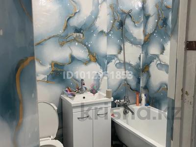 1-бөлмелі пәтер · 34.5 м² · 4/5 қабат, ихсанова 45 — проспект Достык, бағасы: 13.5 млн ₸ в Уральске
