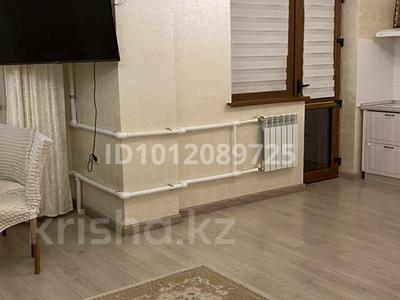 2-бөлмелі пәтер · 65 м² · 4/14 қабат, 17-й мкр. 7, бағасы: 200 000 ₸ в Актау, 18-й мкр 