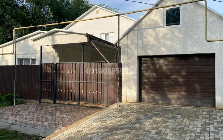 Отдельный дом · 5 комнат · 180 м² · 3 сот., Исаева 38 — улица Сейфуллина и Исаева за 80 млн 〒 в Уральске — фото 2