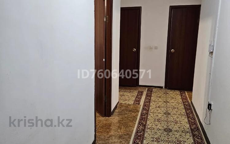 2-бөлмелі пәтер · 60 м² · 1/6 қабат, Ерниязова 16 — Площадь Махамбета, ТРЦ Байзар, Ардагер, бағасы: 200 000 ₸ в Атырау — фото 2