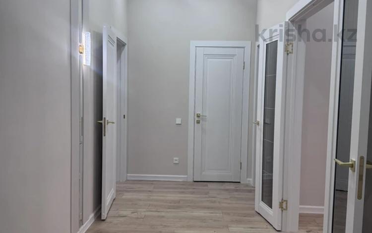 2-бөлмелі пәтер · 70 м² · 2/9 қабат, мкр. Алтын орда, бағасы: 39 млн ₸ в Актобе — фото 2