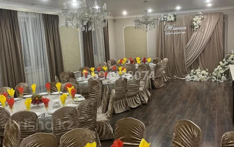 Дом · 8 комнат · 450 м², мкр Кунгей , Смакова 55 — Смакова 55 за 120 000 ₸ в Караганде, Казыбек би р-н — фото 54