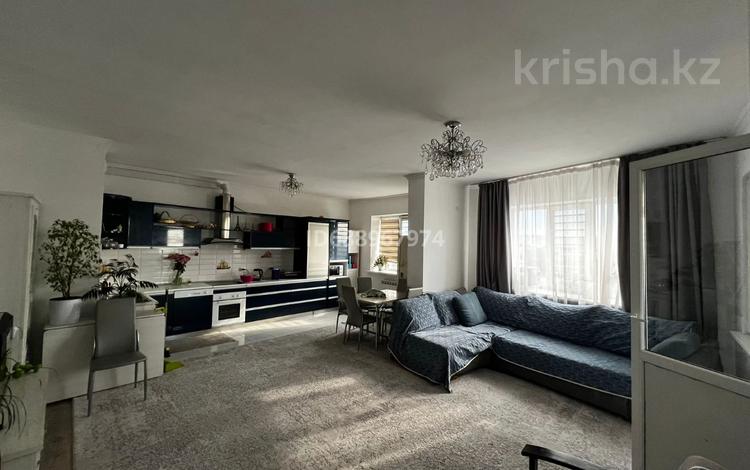 3-комнатная квартира, 109 м², 11/18 этаж помесячно, Навои 208