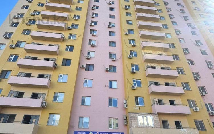 1-бөлмелі пәтер · 50 м² · 8/16 қабат, мкр. Алмагуль, Алмагуль 18, бағасы: 13.5 млн ₸ в Атырау — фото 2
