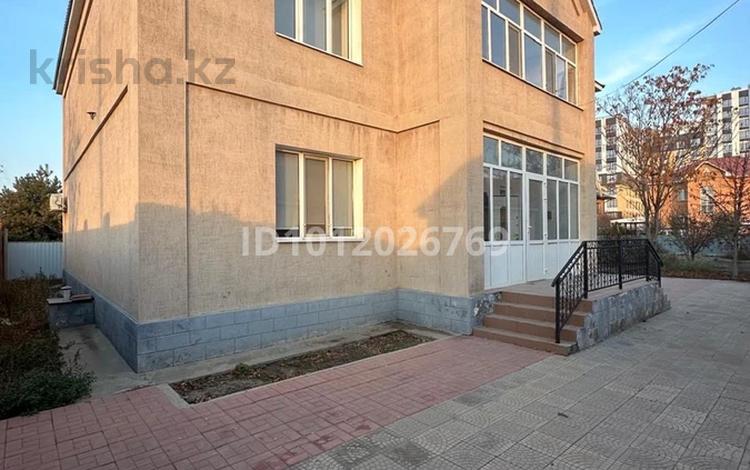 Жеке үй · 6 бөлме · 278 м² · 10 сот., ул. Уагапа Трумова 6 — Парк Победы, бағасы: 85 млн ₸ в Атырау, мкр Авангард-2 — фото 2