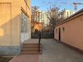 Жеке үй · 6 бөлме · 278 м² · 10 сот., ул. Уагапа Трумова 6 — Парк Победы, бағасы: 85 млн ₸ в Атырау, мкр Авангард-2 — фото 20