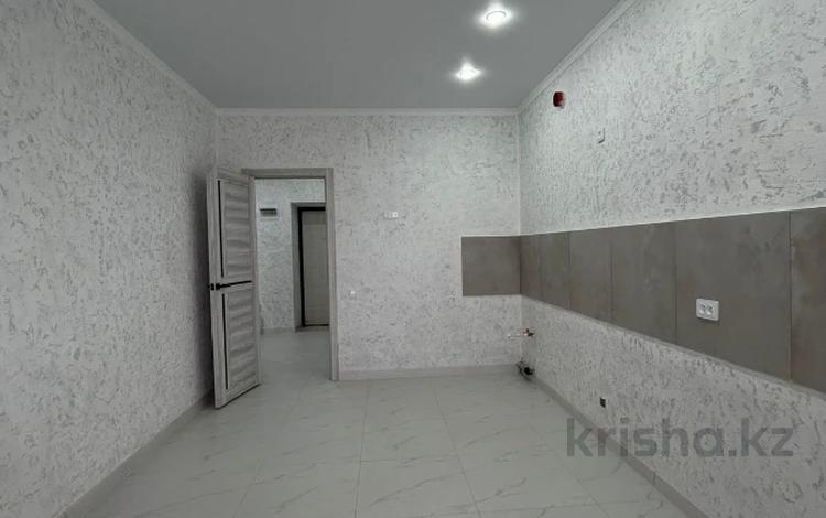 1-бөлмелі пәтер · 51.4 м² · 4/10 қабат, Женис, бағасы: 20.5 млн ₸ в Уральске — фото 2