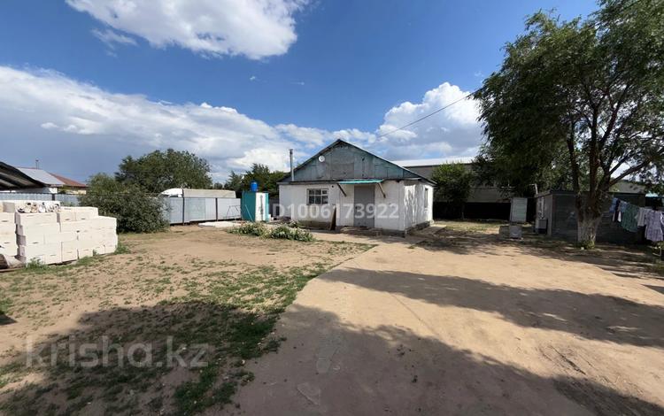 Отдельный дом · 3 комнаты · 75 м² · 8 сот., Старый город, Актюбрентген 12 33 — Возле трассы Возле остановки табличка Ракушняк за ~ 8.2 млн 〒 в Актобе — фото 2