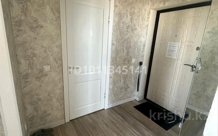 1-комнатная квартира · 38 м² · 19/20 этаж, мкр Юго-Восток, Камали Дуйсембекова 44/2 за 13 000 ₸ в Караганде, Казыбек би р-н — фото 2