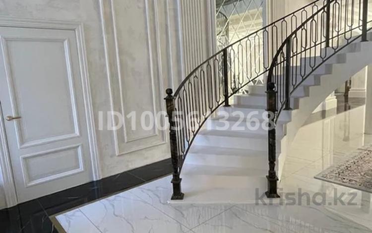 Отдельный дом · 7 комнат · 530 м², мкр Нурсая-3, 5 12 за 1 млн 〒 в Атырау — фото 22