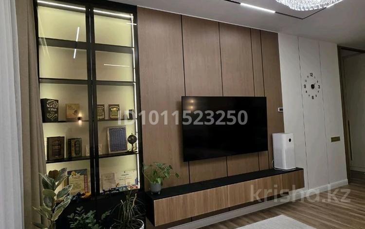 3-комнатная квартира · 70 м² · 8/21 этаж, Мангилик Ел 62 за 64 млн ₸ в Астане, Есильский р-н — фото 2