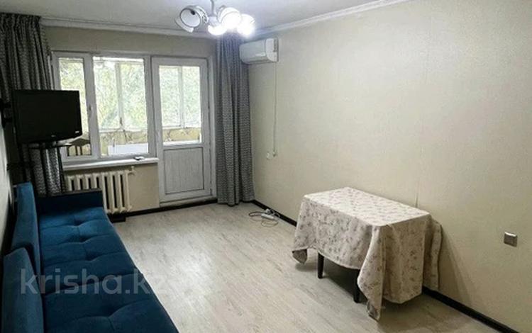 2-комнатная квартира · 45 м² · 5/5 этаж, мкр Аксай-1 — Толе би Саина за 240 000 ₸ в Алматы, Ауэзовский р-н — фото 2