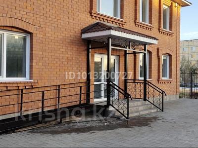 Свободное назначение, офисы, склады, салоны красоты, фитнес и спорт, медцентры и аптеки, образование, развлечения, конференц-залы, кабинеты и рабочие места, студии · 375 м² за ~ 1.1 млн ₸ в Рудном
