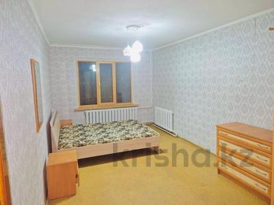 3-комнатная квартира, 70 м², 1/5 этаж, мкр Аксай-4 45 за 36.3 млн 〒 в Алматы, Ауэзовский р-н