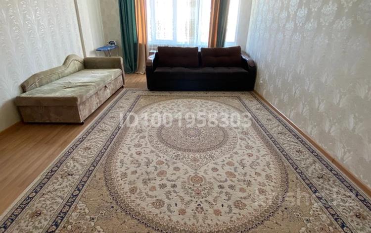 1-бөлмелі пәтер · 60 м² · 4/8 қабат, Алтын Ауыл 22, бағасы: 15 000 ₸ в Каскелене — фото 2